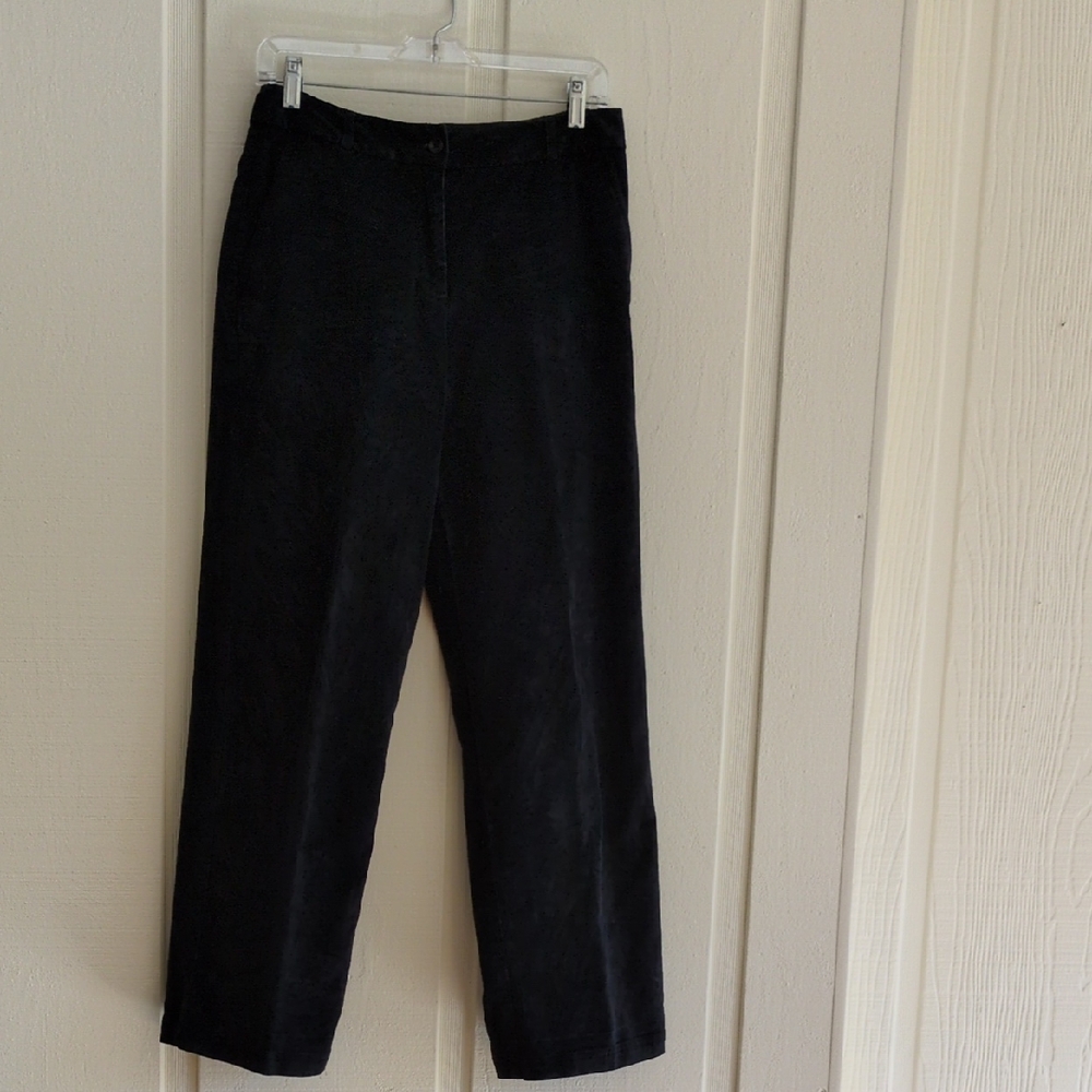 Tommy Bahama Women's Pinwale Corduroy Pants in Black